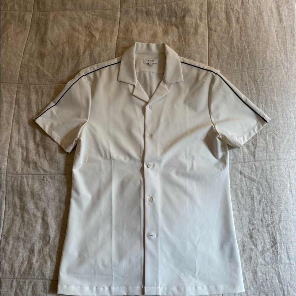 Reiss White Short Sleeve Men's Shirt with Black Accents